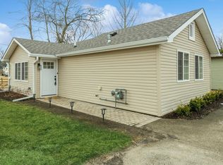 W861 Pell Lake Dr, Genoa City, WI 53128