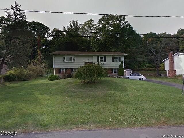 1st image of 20 Great Oaks Dr