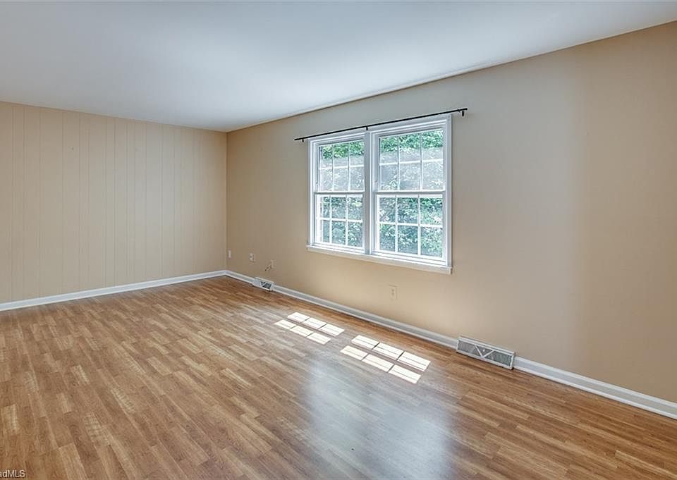 1st image of 3001 D Overton Dr