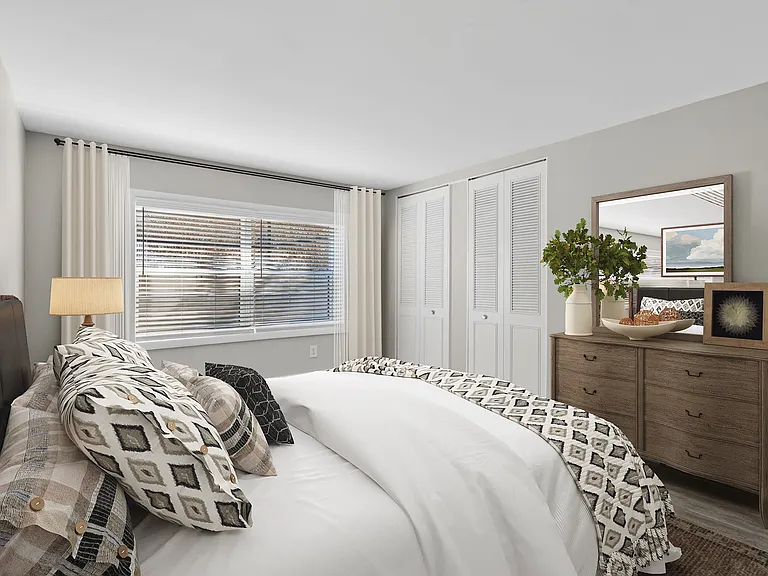 Welcome to Eagle Rock Apartments at West Hartford, where modern design meets comfort. Enjoy spacious bedrooms flooded with natural light and stylish decor. Elevate your lifestyle and schedule a tour today to find your perfect home!