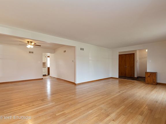 3rd image of 20449 Arcadian Ct