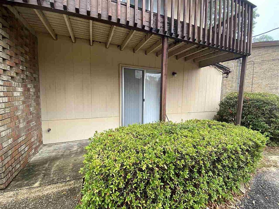 1st image of 8020 Stark Ave APT A