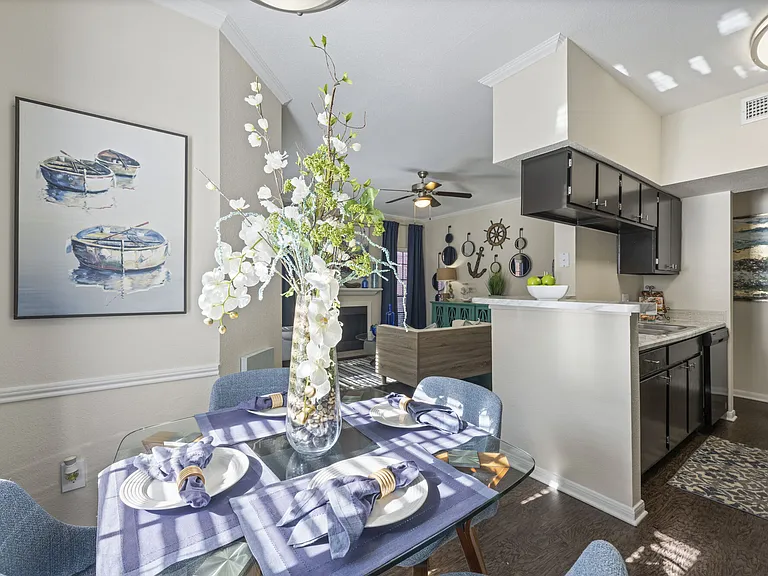 The Reston Apartments — Photo 5