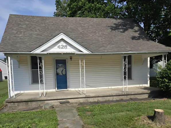 426 S Walnut St, Lapel, IN 46051