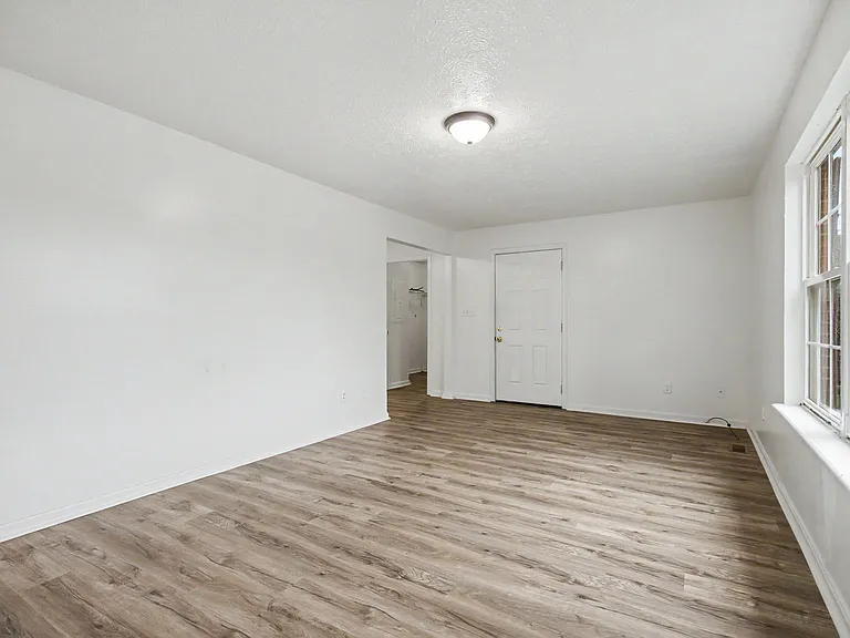 Park Place Apartments — Photo 25