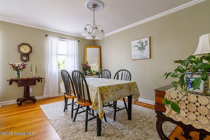 5th image of 209 Whitehall Road