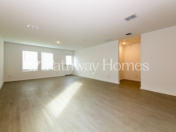 4th image of 1535 Lanner Meadows Ln