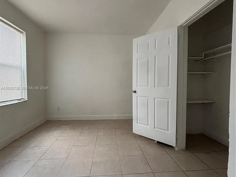 1060 NW 47th St #7 — Photo 5