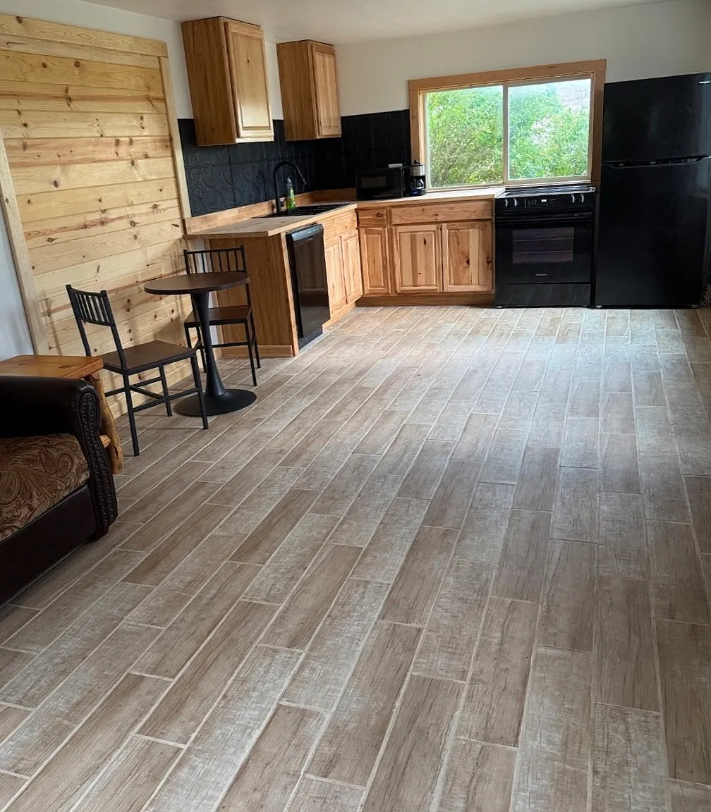 1 bed, 850 sqft, $1,250 — Photo 3