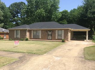 4096 Silverleaf Rd, Memphis, TN 38115