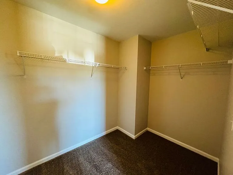 651 Hogan Dr — Photo 10