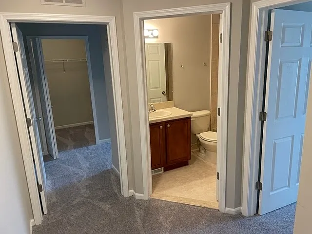 8401 Towne Center Cir S #5-60 — Photo 32