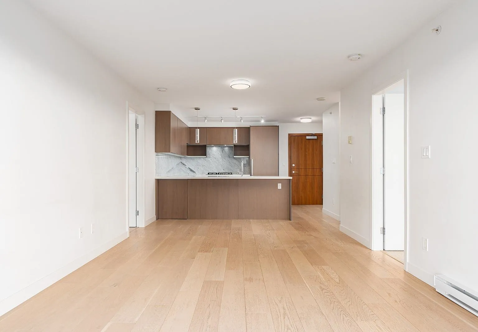 2 bed, 868 sqft, $2,700 — Photo 4