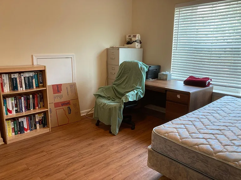 Bedroom 3 (third floor - master) c
