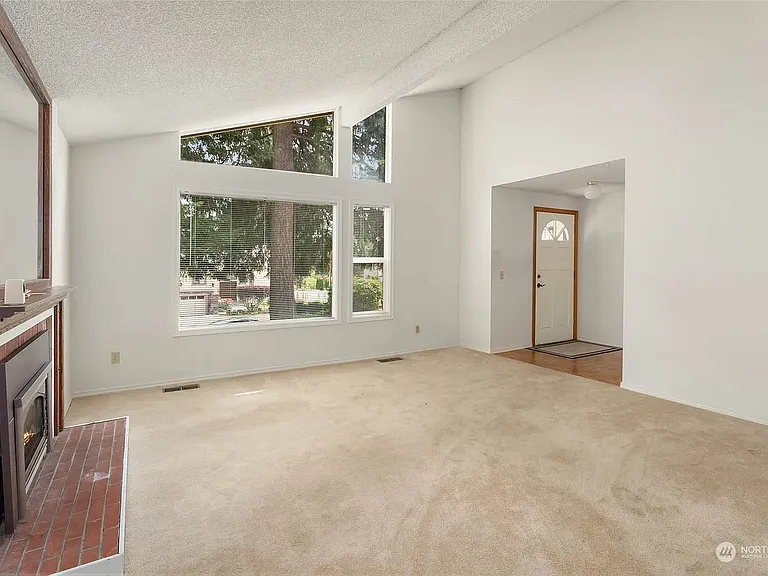 507 123rd Ave NE — Photo 10