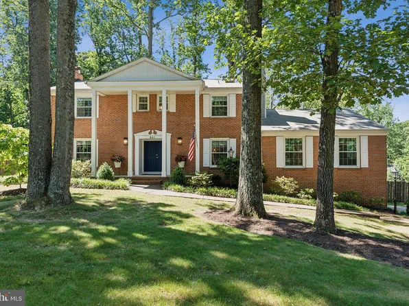 641 Shore Acres Rd, Arnold, MD 21012