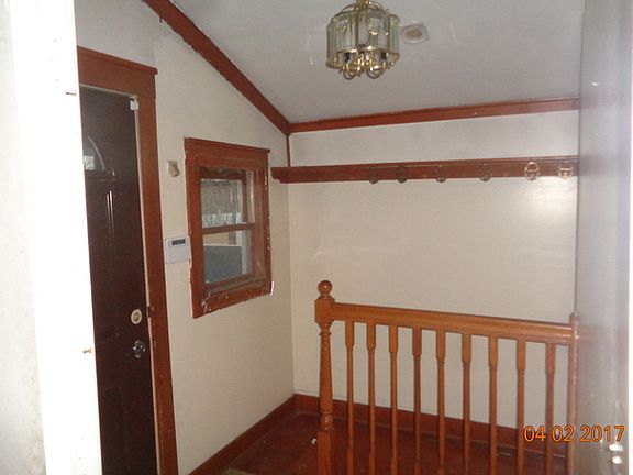 5th image of 511 N 1st Ave