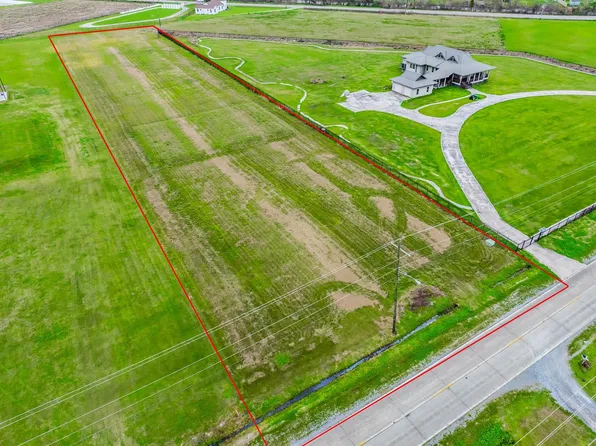 779 E Woodlawn Ranch Rd, Houma, LA 70363