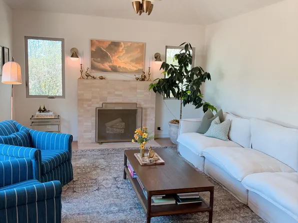 8006 Vicksburg Ave, Los Angeles, CA 90045