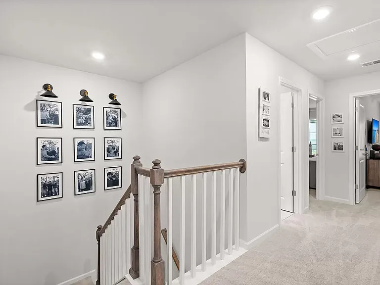 160 Haverhill St — Photo 24