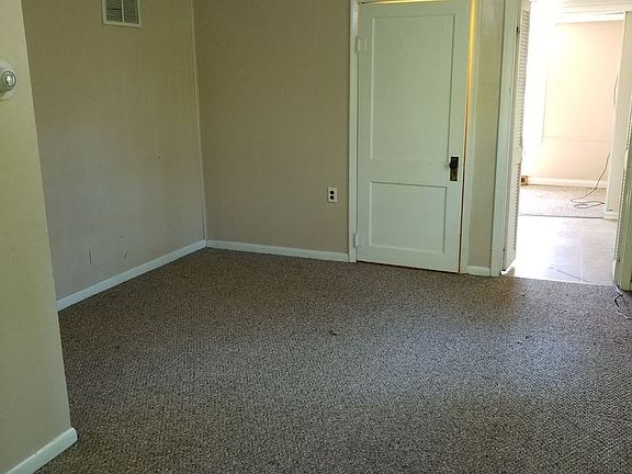 2nd image of 377 Gilmore St #B