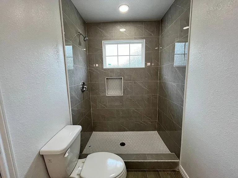 5706 Howell St #A — Photo 25