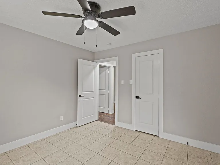 1107 Londonderry Ave — Photo 17