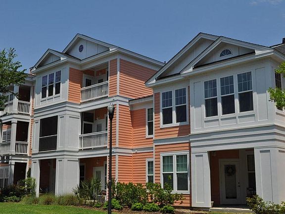 Unit on second floor with screened porch and bedroom porch