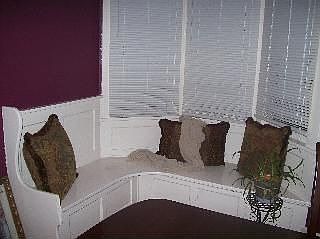 window seat in dining room