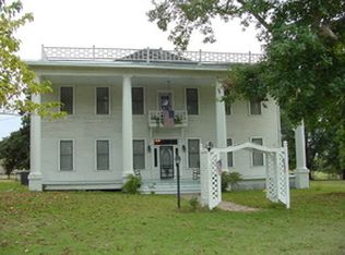 2715A E Lake Rd, Huntsville, TX 77340