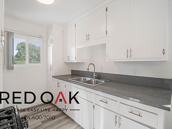 5th image of 14039 Archwood St APT 10