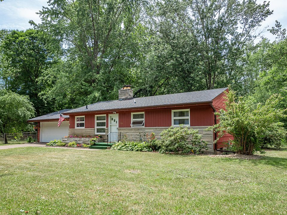 1st image of 178 Leonard Dr