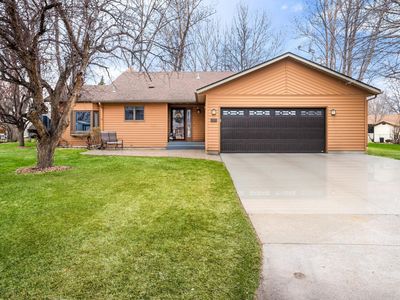 2325 18th Ave S, Fargo, ND, 58103