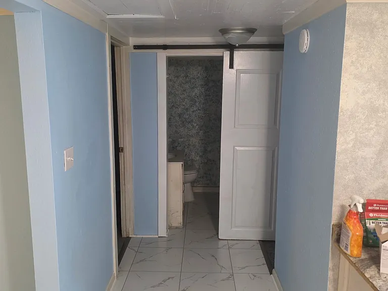 1715 N South St — Photo 1