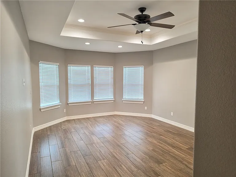 4129 Karo Dr — Photo 15