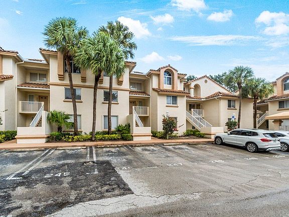 3rd image of 13204 Glenmoor Drive