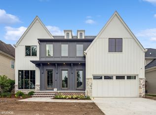 768 S Chatham Ave, Elmhurst, IL 60126