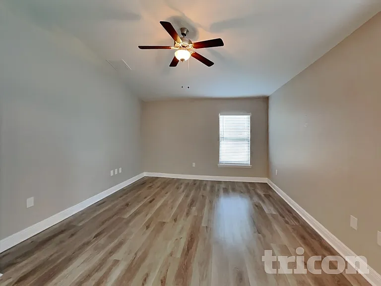 27076 Brook Forest Rd — Photo 6
