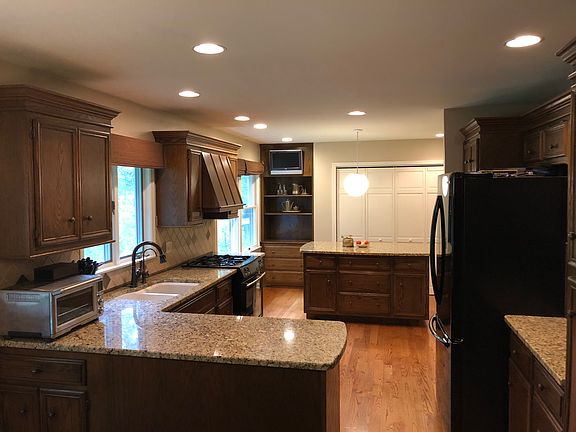 4th image of 11444 Westwood Pl