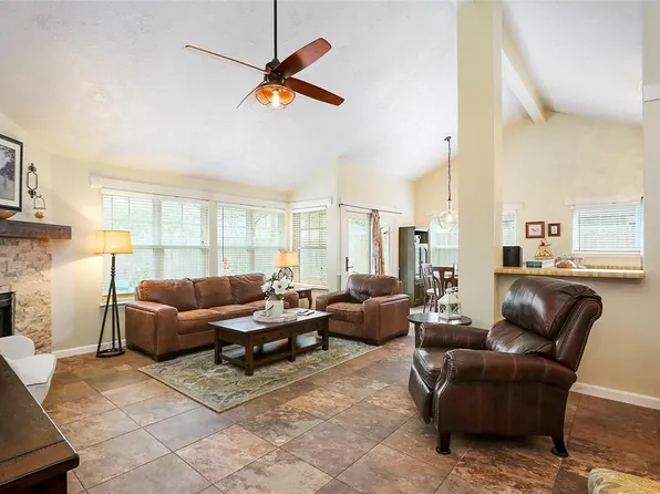 9203 Benwick St, Spring, TX 77379