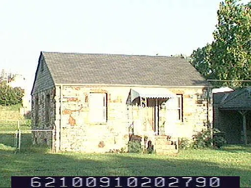 2 bed, 704 sqft, $875 — Photo 1