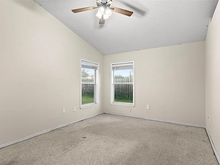 212 Bent Oak Loop — Photo 15