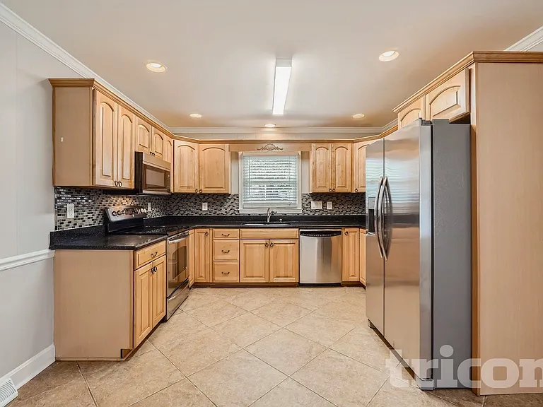 7133 Starvalley Dr — Photo 6