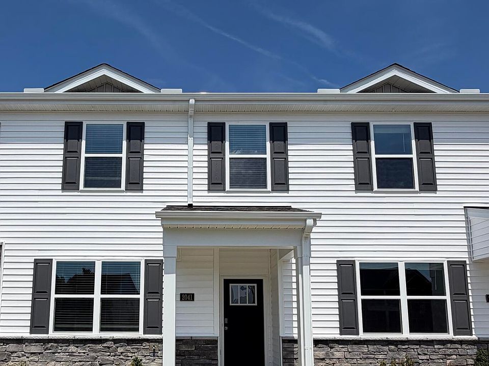 1st image of 2041 Clock Road