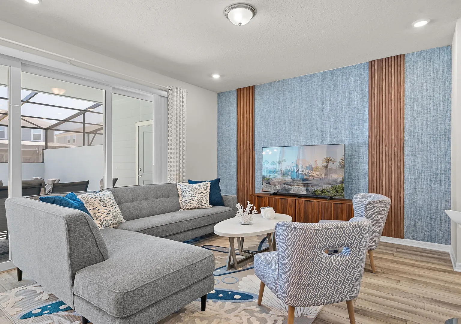 Cozy 5BR Home with Pool & Fun Themed Rooms — Photo 1