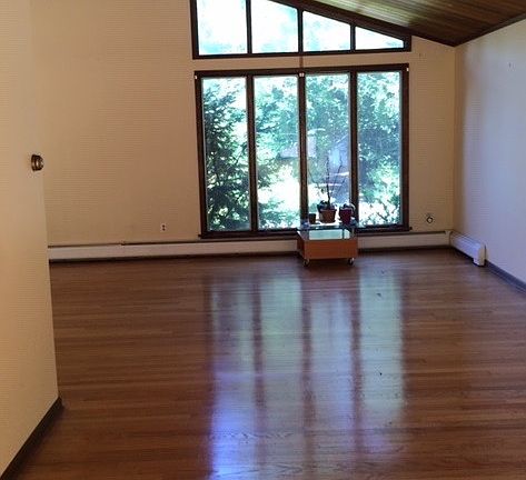 Additional Living Room