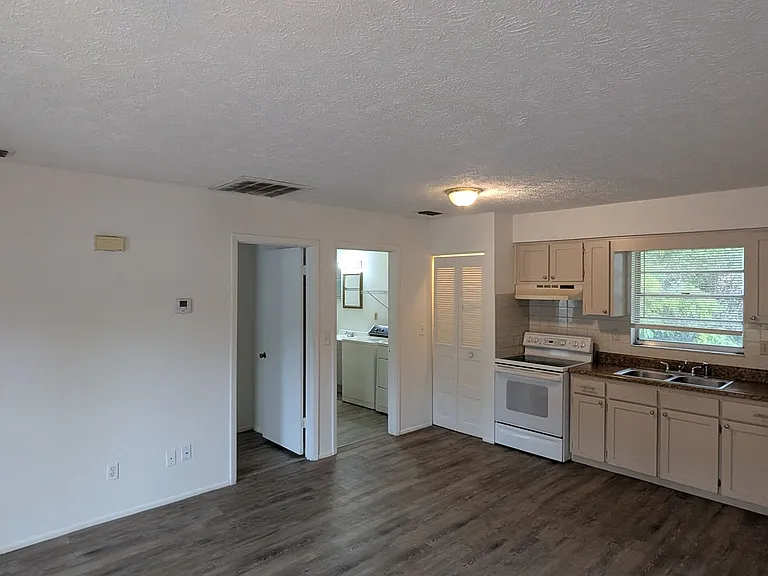 37232 Clinton Ave #1 — Photo 8