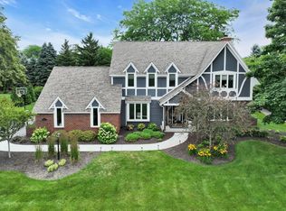 4287 Lake Meadow Dr, Racine, WI 53402