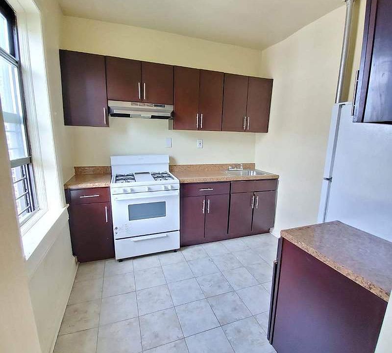 1st image of 497 Eastern Pkwy APT 8B