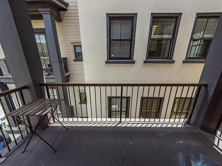 45 Morris St #A — Photo 1